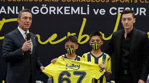 Fenerbahçe is playing next match on 11 may 2021 against sivasspor in süper lig.when the match starts, you will be able to follow fenerbahçe v sivasspor live score, standings, minute by minute updated live results and match statistics.we may have video highlights with goals and news for some. Fenerbahce War Das Ein Borat Film Oder Die Ozil Vorstellung Welt