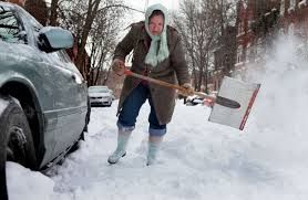 Shoveling snow is a task most people don't look forward to, but clearing your sidewalk, steps and this guide teaches you how to shovel snow, explains what snow clearing equipment you need and. Shoveling Snow Is A Workout Here S How To Do It Right Health Stltoday Com
