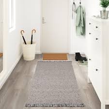 Mit den richtigen teppichen, matten & fußböden wird dein zuhause einladend und gemütlich. Kleine Teppiche Teppichlaufer Entdecken Ikea Deutschland