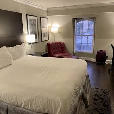 hotels with jacuzzi in room new orleans
