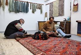 repairing antique carpets alive