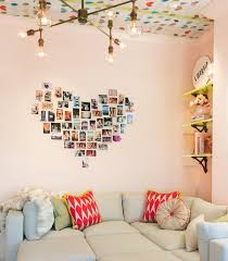 how to design a family photo wall
