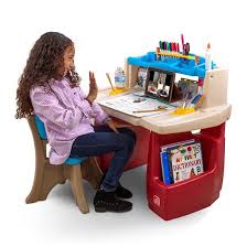 Save yourself the headache of tidying up the same homeschool mess everyday by setting up a workspace for your little learner. Deluxe Art Master Desk Kids Art Desk Step2