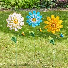 Metal Dimensional Flowers Garden Stake