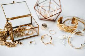 13 simple ways to organize your jewelry