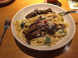 Our shrimp and steak alfredos were also out within 5 minutes of ordering. Steak Fettuccine Alfredo Gorgonzola Picture Of Olive Garden Brunswick Tripadvisor