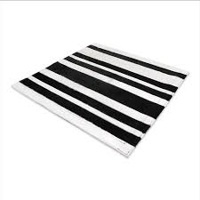 skin rug stripes black white tapicap