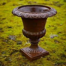 cast iron herie osborne urn planter