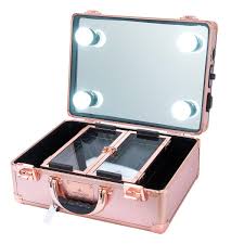 makeup artist kit essentials on