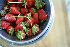 Should strawberries be washed?