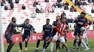 Başakşehir Sivasspor'u 2-0 mağlup etti