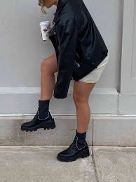 19 chunky boots outfits to try this