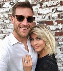 Watch as brave sexual abuse survivor grace tame and her boyfriend take a sly dig at pm scott morrison behind his grace tame, 26, received award after campaigning for sexual assault survivors. Julianne Hough Calls Quarantine Magical As She Continues To Isolate Without Husband Brooks Laich 9celebrity