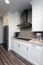75 laminate floor kitchen ideas you ll