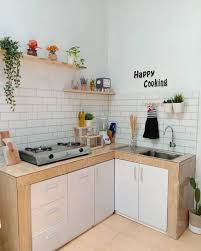 Contoh dapur sederhana dan murah terbaru 22 selain lemari dapur penempatan rak kayu juga sangat membantu dapur untuk terlihat lebih cantik. 65 Model Dapur Minimalis Modern Sederhana Cantik 2021