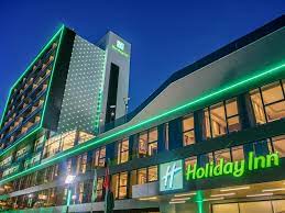 Maximize your stay experience and pair your standard, deluxe or suite room with a value added accommodation package. Holiday Inn Antalya Lara Ab 43 1 1 7 Bewertungen Fotos Preisvergleich Turkei Tripadvisor
