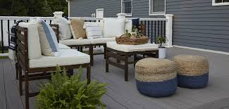 14 Cozy Small Deck Decorating Ideas To