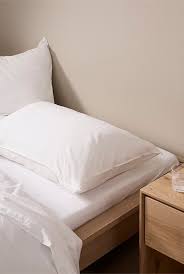White Brae King Fitted Sheet Sheets