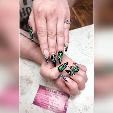 accent nails at deluxe nail
