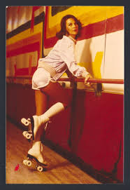 1970s natalie wood short shorts roller