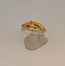 22k yellow gold ring 2 240 grams for