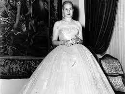 Enjoy your shopping with us and wear evita with love and pleasure! How Eva Peron S Style Influenced Politics Eva Peron Fashion Madonna History Argentina