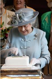 After pictures emerged of the queen cutting into her orange marmalade birthday cake, people were quick to criticise the cake, calling it 'wonky,' and saying it wasn't up to the. Queens Birthday Cake And Her Other Favourite Cakes Tatler