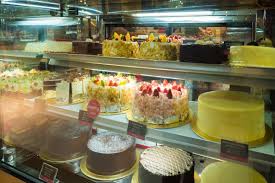 ordering cakes from the giant eagle bakery