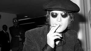 John lennon's solo debut contains some of the most nakedly emotional songs ever recorded. Zum 80 Geburtstag Von John Lennon Ein Mann Voller Widerspruche Archiv