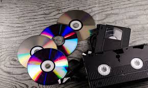 Compact Disk Yang Kini Mulai Di Lupakan