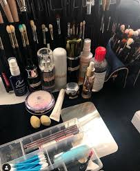 priscilla ono has in her beauty kit