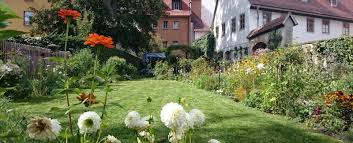 Haus und garten dienstleistung unternehmen hgd armin gabbichler Kirms Krackow Haus In Weimar Thuringer Schlosser Und Garten
