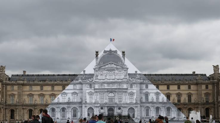 Parigi voleva fare cultura con l'Iran. Teheran ha risposto a calci e pugni