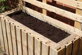 How To Diy A Planter And Privacy Screen
