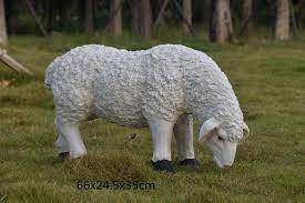66cm Outdoor Resin Grazing Sheep Lawn