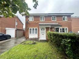 2 Bedroom Semi Detached House For