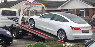 Tesla is accelerating the world's transition to sustainable energy with electric cars, solar and integrated renewable energy solutions for homes and businesses. Baru Sebulan Dibeli Setir Mobil Tesla Model 3 Copot Otosia Com