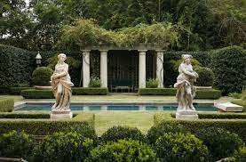 garden statues