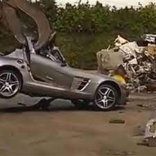 Irre: Hier wird ein 180.000-Euro-Mercedes verschrottet | Auto