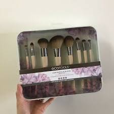 ecotools confidence in bloom makeup