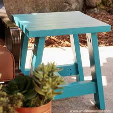 build a 2x4 outdoor table with