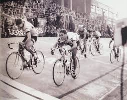 Poulidor'un anquetil ile rekabeti bisiklette bir efsanedir. Roads Are Pages For Gibiers To Write Their Stories Giro Di Lombaria 1966 Gimondi Merckx Poulidor