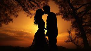 ened couple kissing silhouette