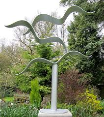 Garden Sculpture And Ornament In Metal