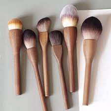 makeup brush