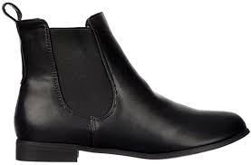 From black leather to tan suede, from low or high heeled to flat, we have the best varieties and styles of women's chelsea boots. Amazon Com Onlineshoe Women S Classic Chelsea Flat Ankle Boot Choice Of Finishes Elasticated Sides Ankle Bootie
