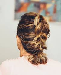 When it comes to finding fancy updos for short hair, this charming knotted bun is one of our absolute favourites. Updos For Short Hair Southern Living