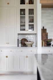 benjamin moore creamy white on cabinet