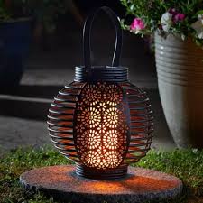 Solar Powered Led Flame Effect Rattan