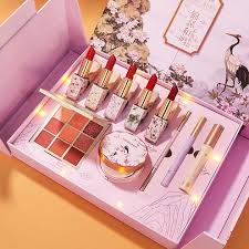 makeup box for female full qatar